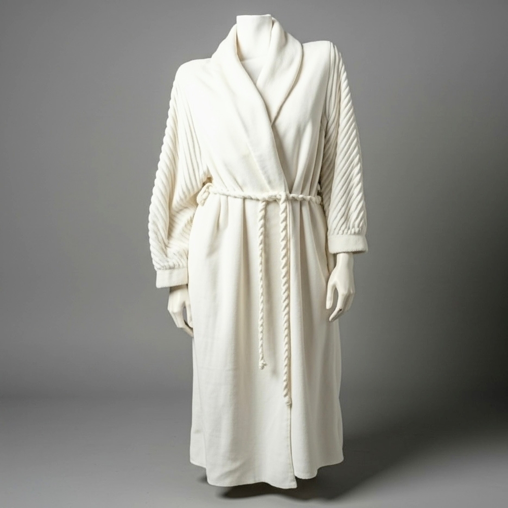 Kinnaird Woman's Bathrobe
